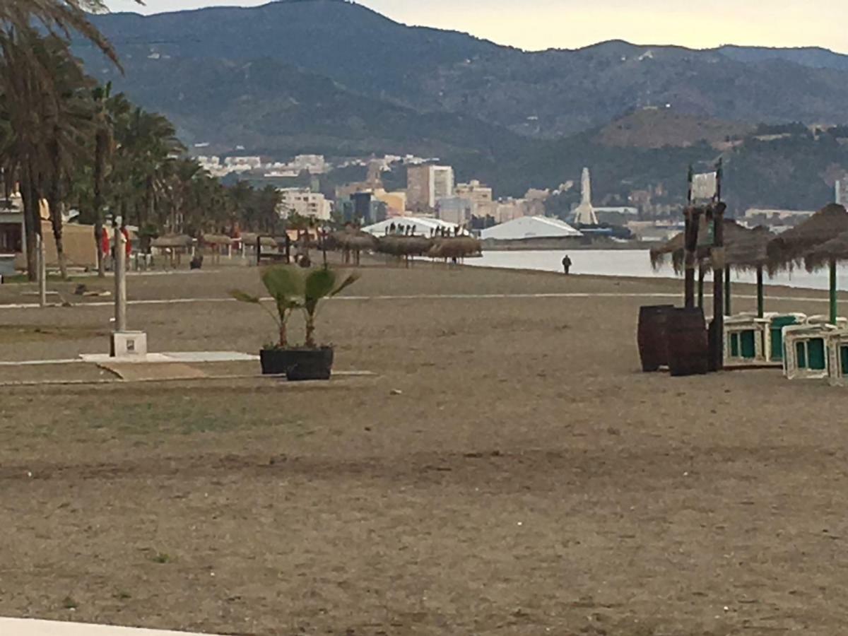 Apartamento Paseo Maritimo Antonio Banderas Malaga Luaran gambar